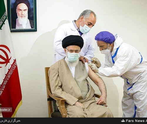 بعد تلقيه لقاح كورونا الايراني، الإمام الخامنئي: علينا تثمين مفخرة تصنيع اللقاح الوطني